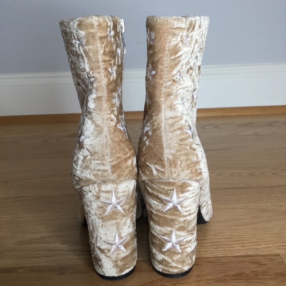 Wild Diva crushed velvet star ankle boots - Picture 12 of 14